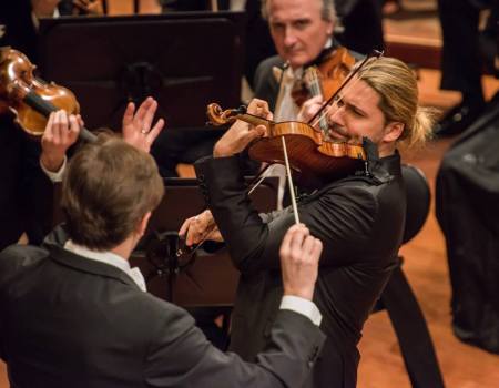 David Garrett e Tomas Netopil nel Concerto di Brahms © Più Luce